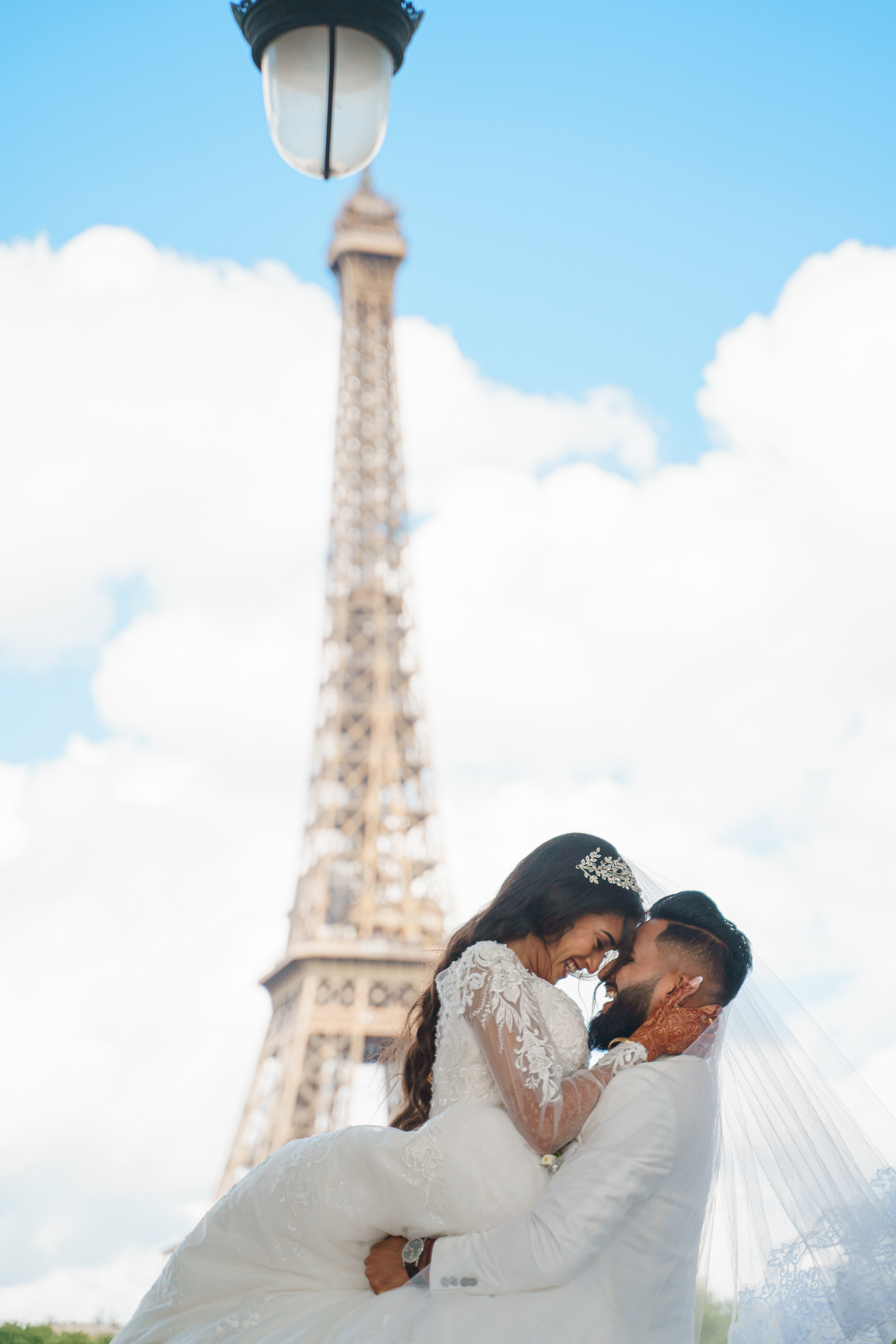 Couple mariage Tour Eiffel Paris